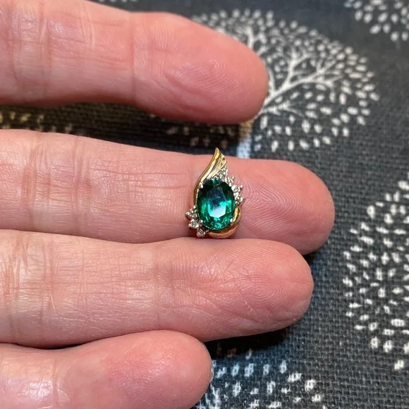 Emerald Green and Gold 10k & Sterling Silver Teardrop Pendant - Picture 1 of 5